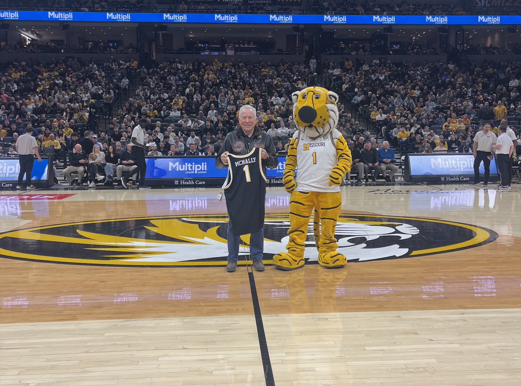 Retired U.S. Navy Captain, Mizzou Alumnus, and Veteran Advocate Mark T. McNally Honored as Veterans United Home Loans “Hero of the Game”